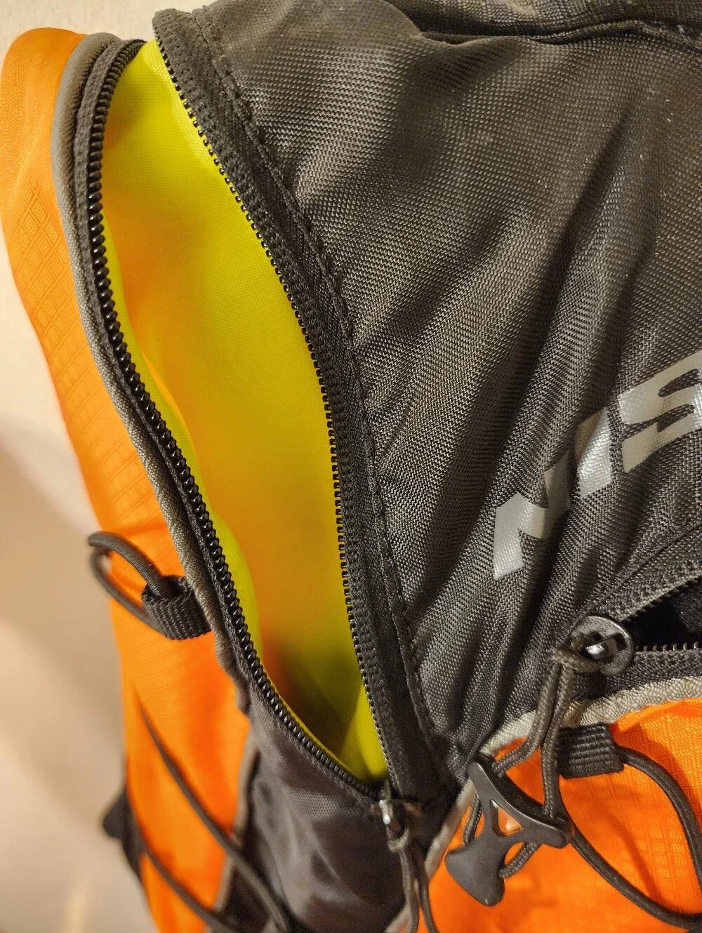 Nishiki Adult Oswego 70 oz. Hydration Pack/Water Bladder/Comparable to Camelbak